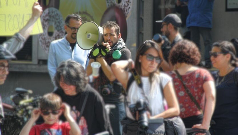 Ari Santillán a Partido político